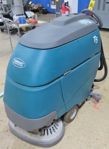 TENNANT MDL. T5 BATTERY OPERATED FLOOR SCRUBBER