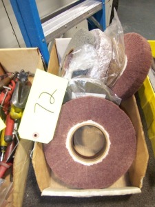 LOT OF BUFFING WHEELS