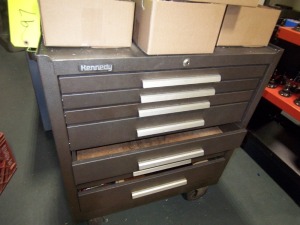 KENNEDY ROLLING TOOL CABINET
