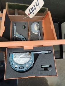 LOT OF ASSORTED GROOVE MICROMETERS